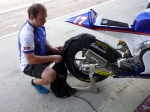 Kad mechanik m svj kol, o motorku se jich star 5. Martin Nesvadba m na starosti pneumatiky